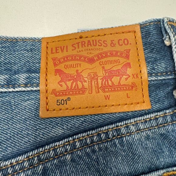 Levi’s 501 cutoff jeans shorts sz 28W - Picture 4 of 6